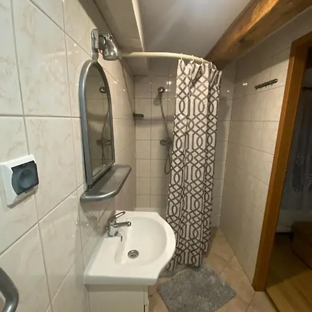 Homestay Pokoje Goscinne Pod Jabloniami *