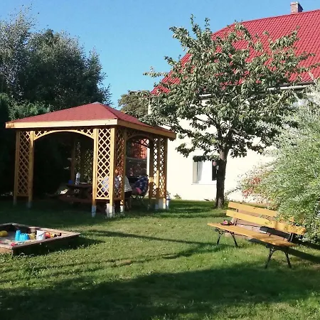Homestay Pokoje Goscinne Pod Jabloniami Darlowo
