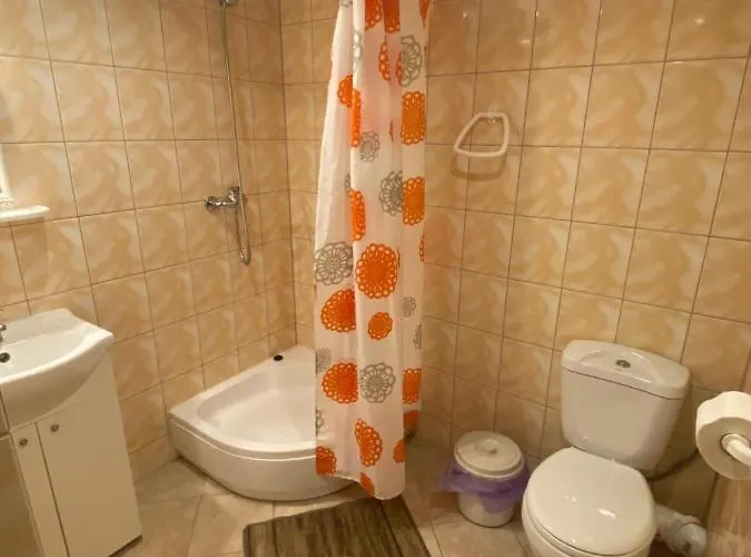 Goscinne Pod Jabloniami Δωμάτια σε οικογενειακή κατοικία